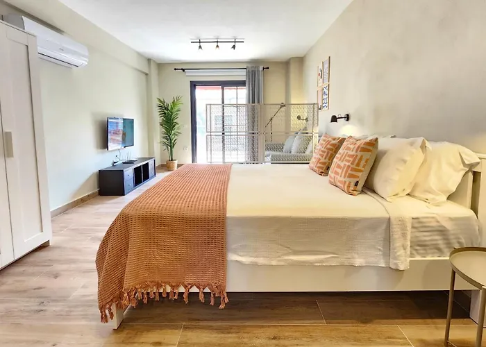 Demir Point By Safiya *