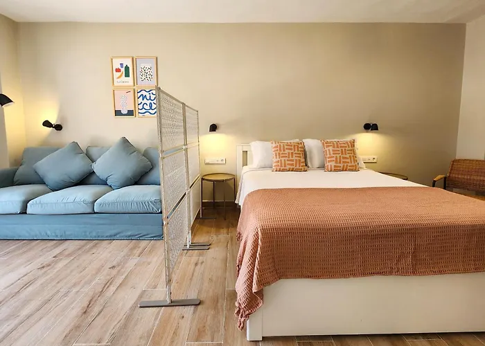 Demir Point By Safiya