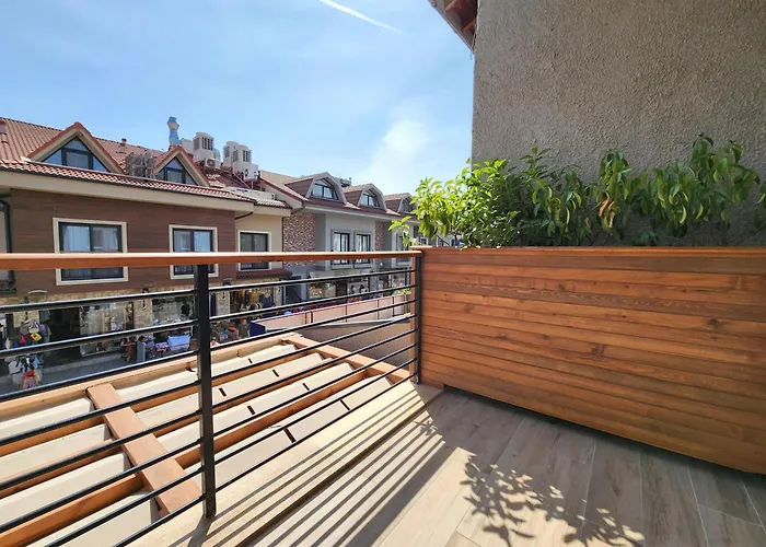 Demir Point By Safiya